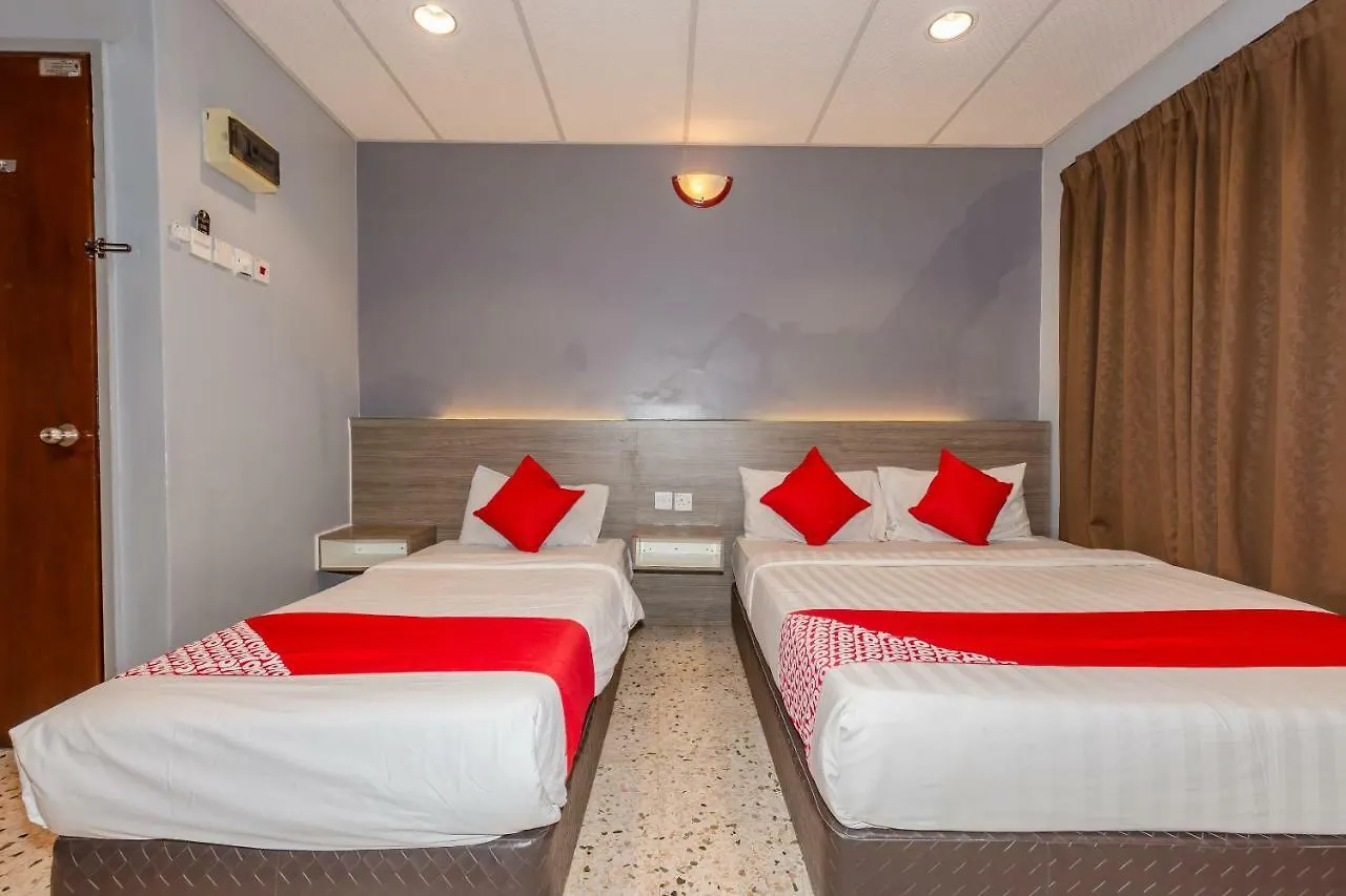 Oyo 1088 Yellow Mansion Banda Kaba Hotel Malacca 2*,